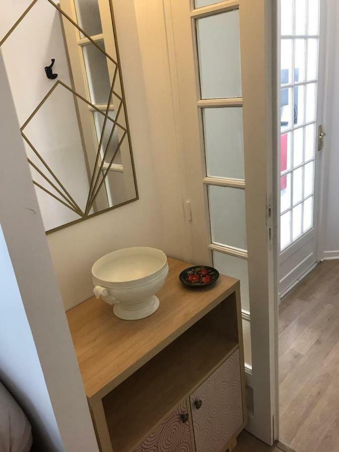77 Rue de France Apartamento Fontainebleau Exterior foto