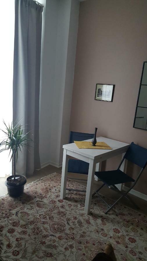 77 Rue de France Apartamento Fontainebleau Exterior foto